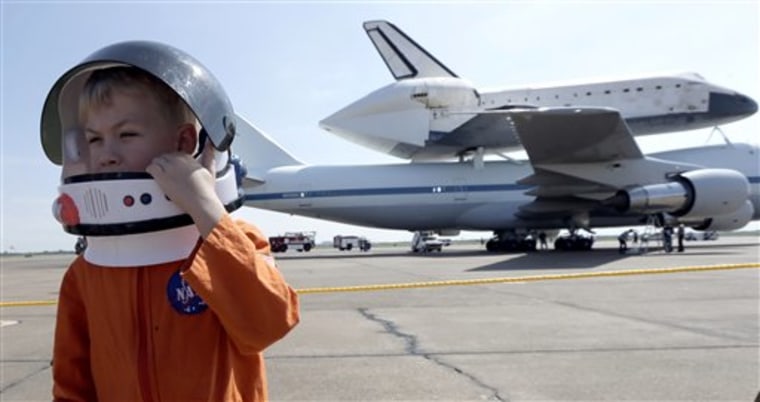 Space shuttle Endeavour, Joey Morrison